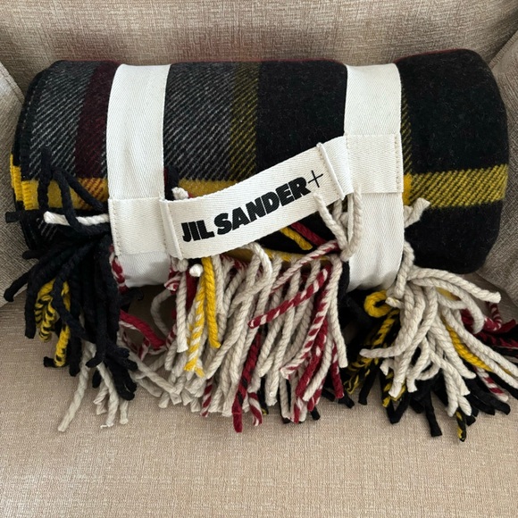 Jil Sander Wool Throw Blanket - Picture 2 of 6